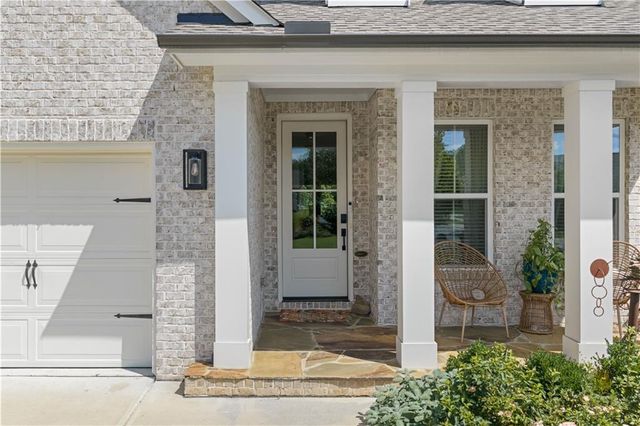 318 Carriage Glen Lane, Woodstock, GA 30188