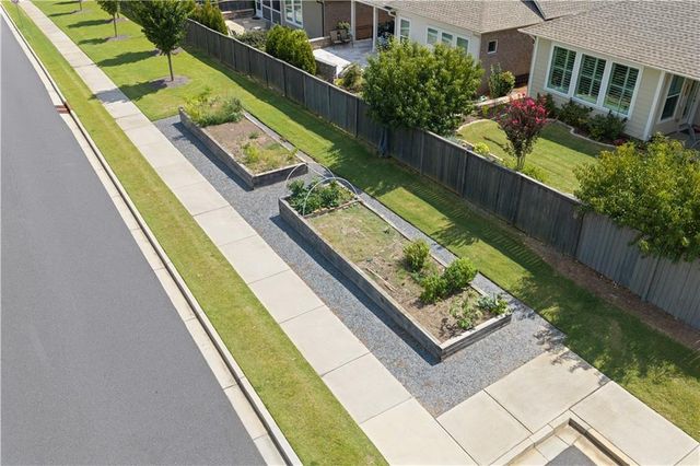 318 Carriage Glen Lane, Woodstock, GA 30188