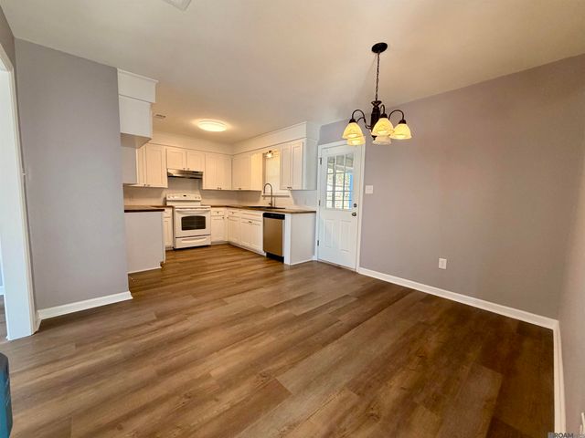 13160 She Lee Place Rd, Gonzales, LA 70737