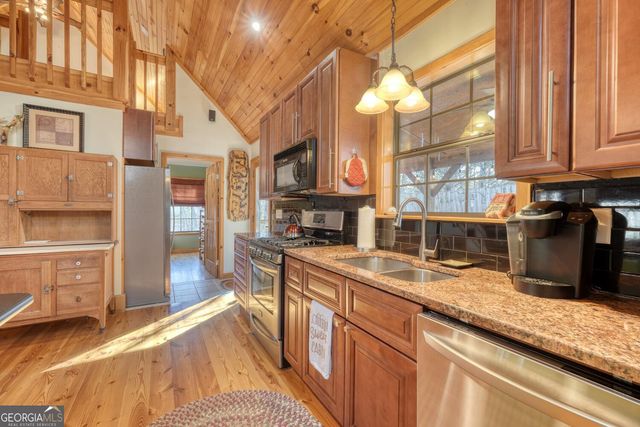 1852 St Highway 325, Blairsville, GA 30512