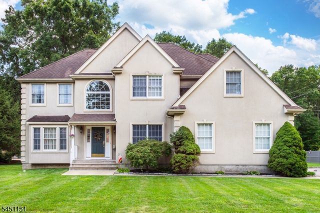 2 Kingston Ct, Jefferson Twp., NJ 07438