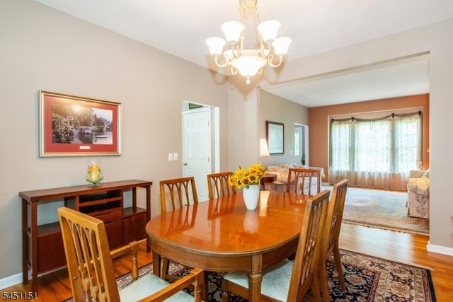 2 Kingston Ct, Jefferson Twp., NJ 07438