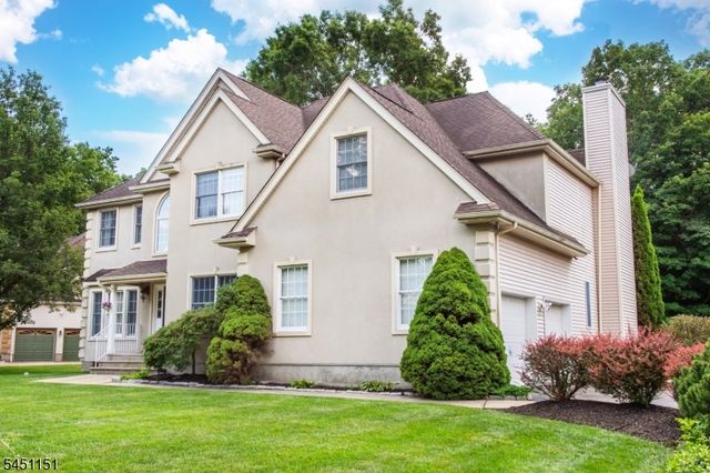 2 Kingston Ct, Jefferson Twp., NJ 07438