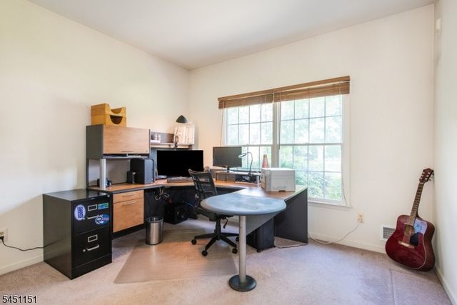 2 Kingston Ct, Jefferson Twp., NJ 07438