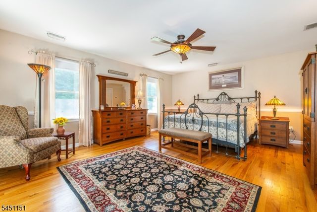2 Kingston Ct, Jefferson Twp., NJ 07438