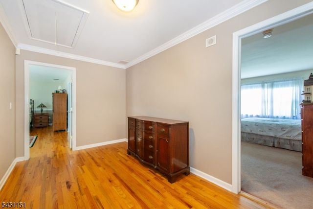 2 Kingston Ct, Jefferson Twp., NJ 07438