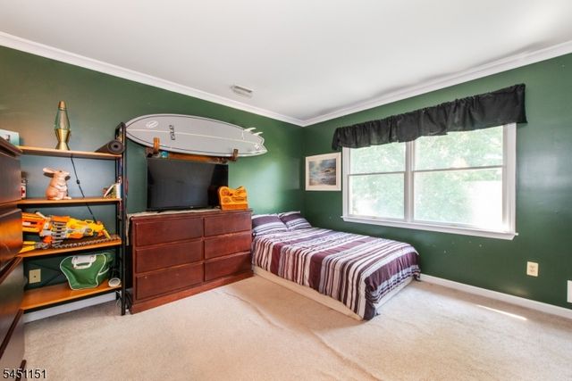 2 Kingston Ct, Jefferson Twp., NJ 07438