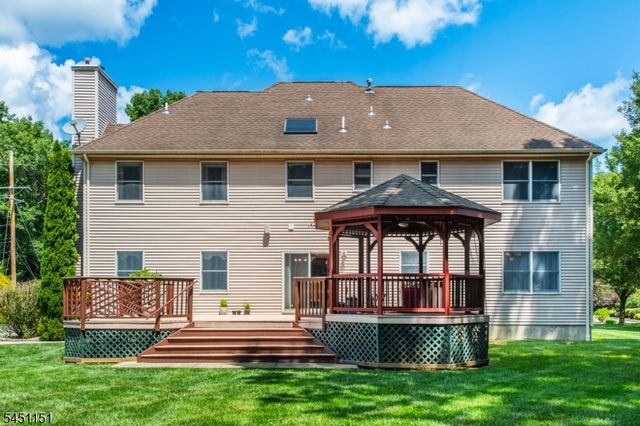 2 Kingston Ct, Jefferson Twp., NJ 07438