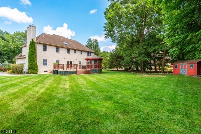 2 Kingston Ct, Jefferson Twp., NJ 07438