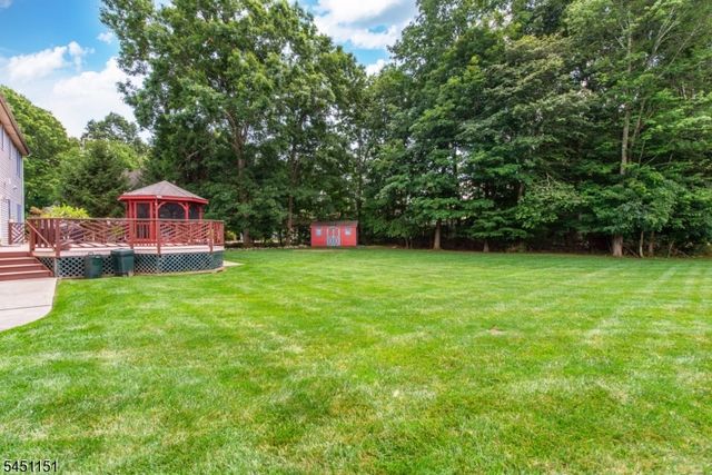 2 Kingston Ct, Jefferson Twp., NJ 07438