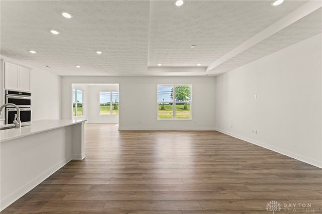 107 Autumn Maple Lane, Brookville, OH 45309