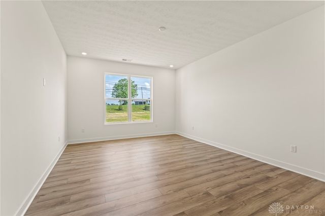 107 Autumn Maple Lane, Brookville, OH 45309