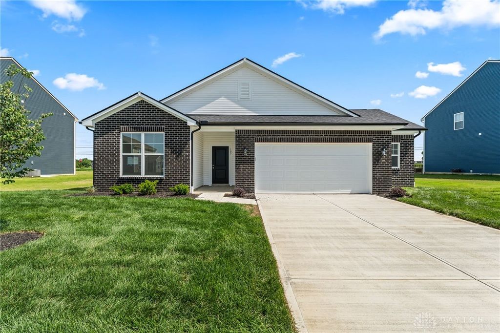 107 Autumn Maple Lane, Brookville, OH 45309