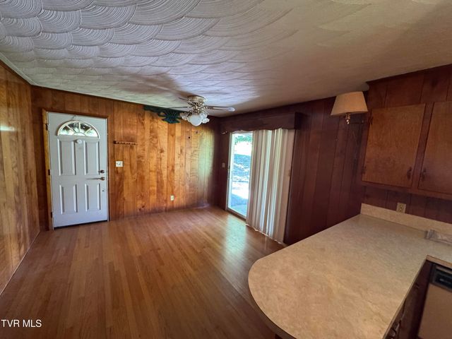 1159 V I Ranch Road, Bristol, TN 37620