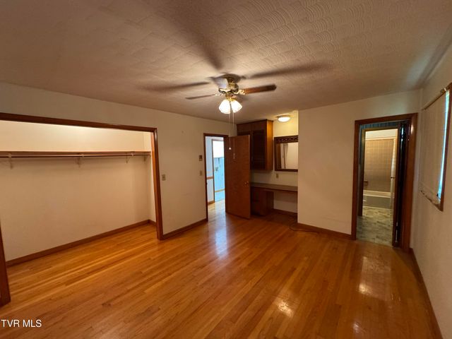 1159 V I Ranch Road, Bristol, TN 37620