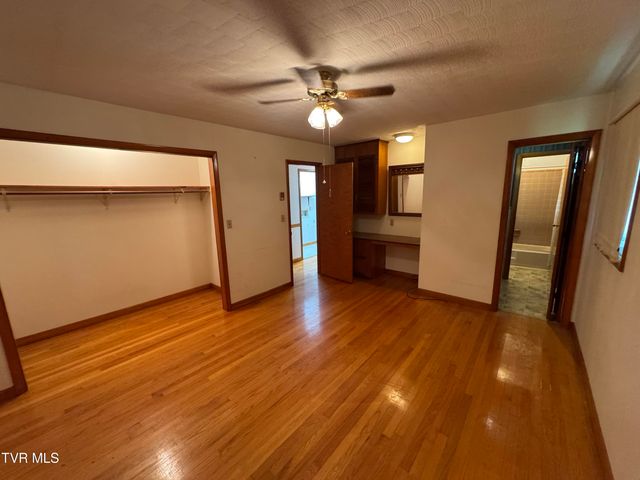 1159 V I Ranch Road, Bristol, TN 37620