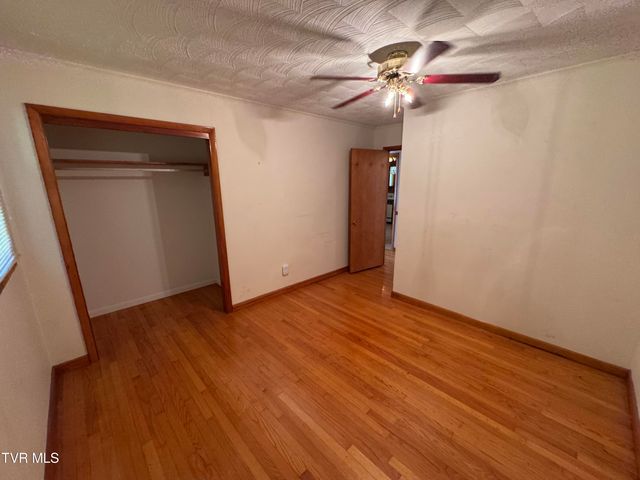 1159 V I Ranch Road, Bristol, TN 37620