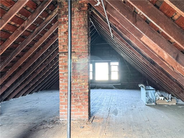 61 Weaver Street, Rochester, NY 14621