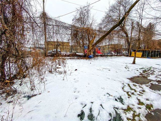 61 Weaver Street, Rochester, NY 14621