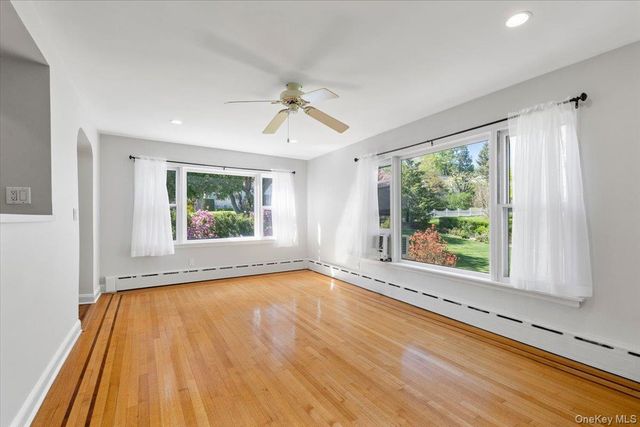 35 Gordon Place, Scarsdale, NY 10583