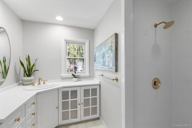 35 Gordon Place, Scarsdale, NY 10583