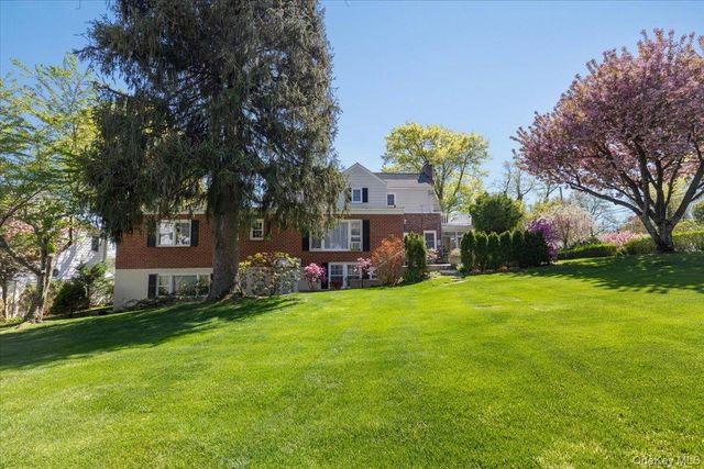 35 Gordon Place, Scarsdale, NY 10583