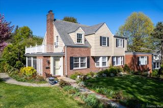 35 Gordon Place, Scarsdale, NY 10583
