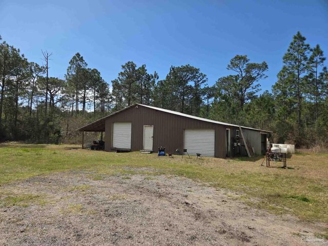 7582 John Matthews Rd, Milton, FL 32583