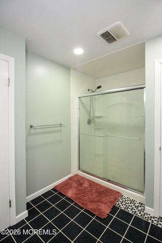 25 Shenandoah Avenue, Manchester, NJ 08759