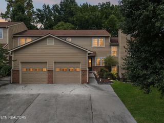 8600 Olde Colony Tr 106, Knoxville, TN 37923