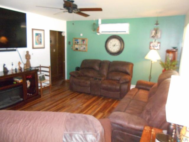 404 Holly Ave, Swink, CO 81077