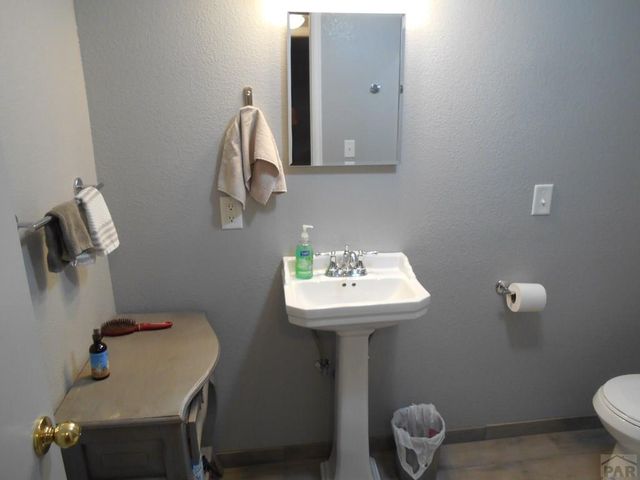 404 Holly Ave, Swink, CO 81077