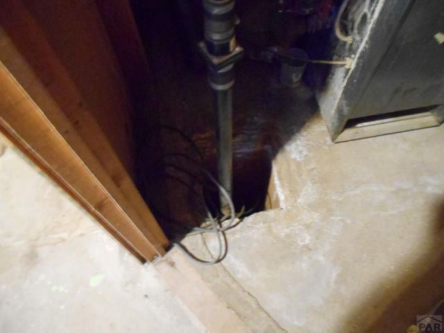 404 Holly Ave, Swink, CO 81077