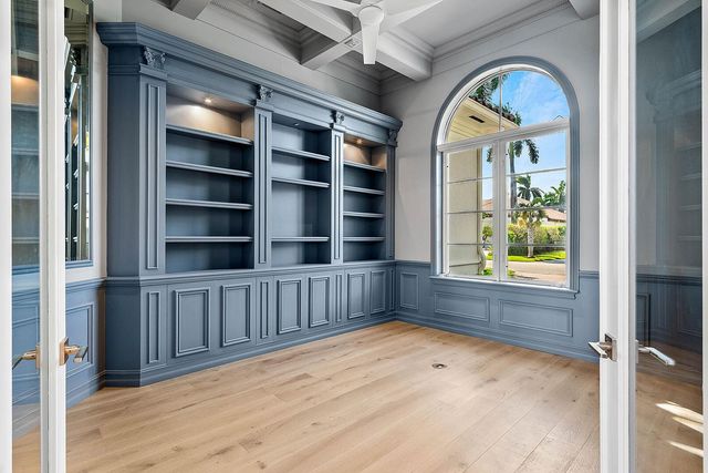 2124 W Maya Palm Drive, Boca Raton, FL 33432