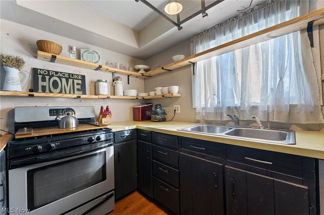 604 W Lincoln Way, Lisbon, OH 44432