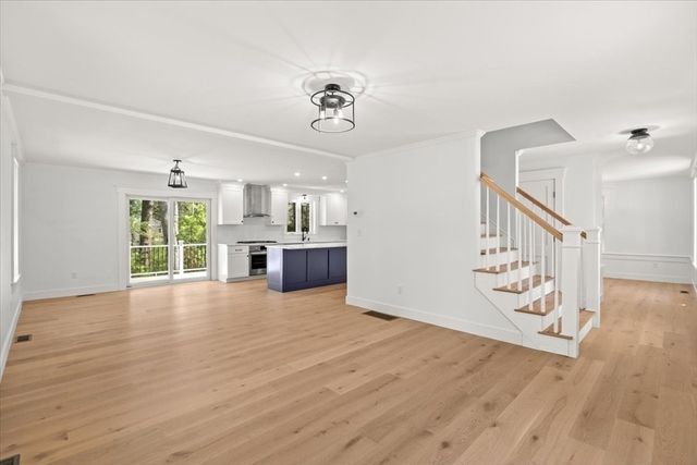 25 Lynn St, Marshfield, MA 02050