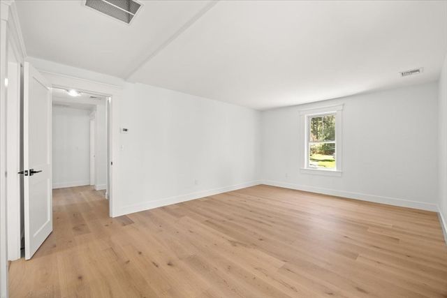 25 Lynn St, Marshfield, MA 02050