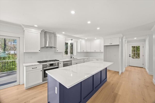 25 Lynn St, Marshfield, MA 02050