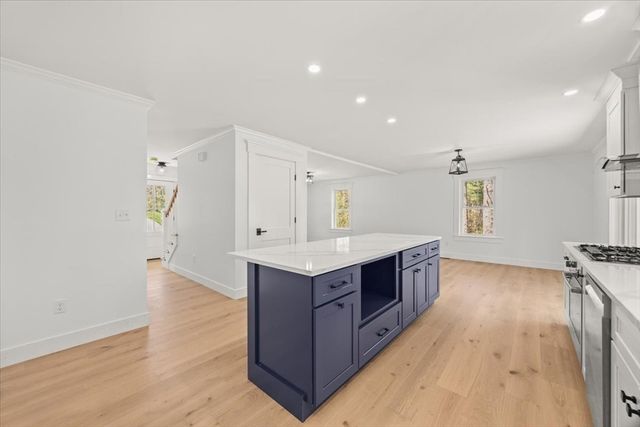 25 Lynn St, Marshfield, MA 02050