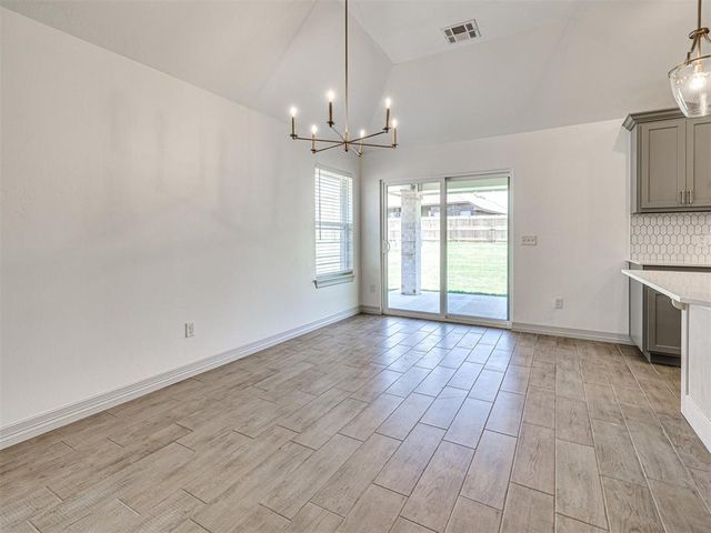 7700 Three Woods Lane, Yukon, OK 73099