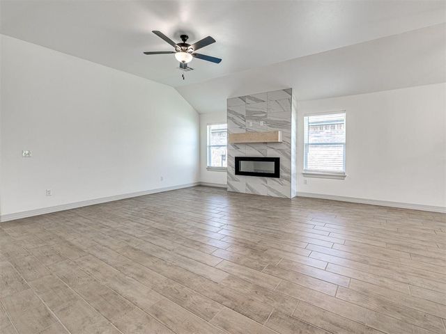 7700 Three Woods Lane, Yukon, OK 73099