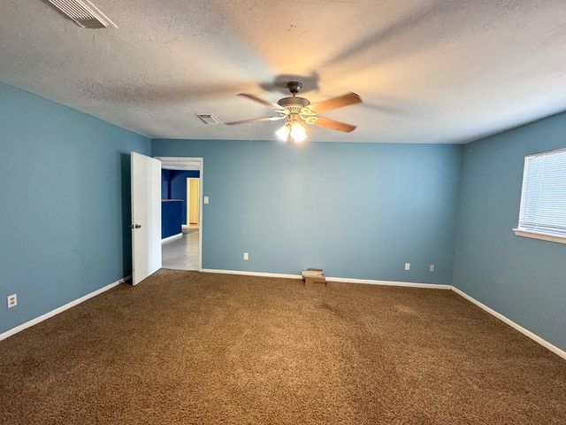 18 Sutterfield Lane, Huntsville, TX 77320