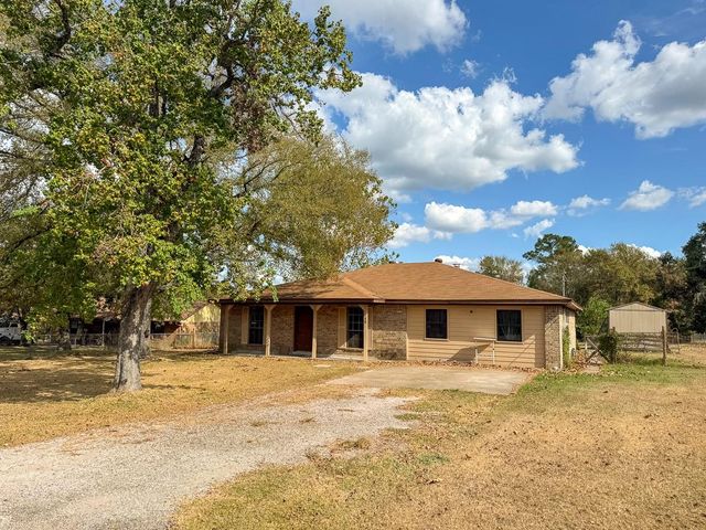 18 Sutterfield Lane, Huntsville, TX 77320