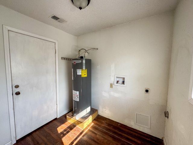 18 Sutterfield Lane, Huntsville, TX 77320