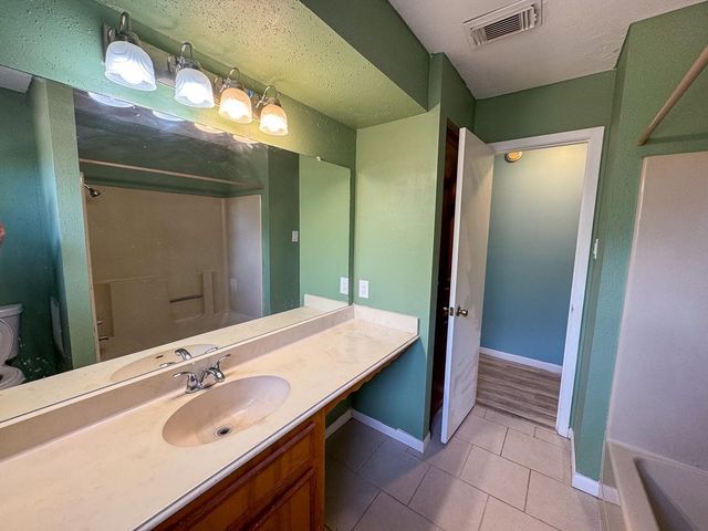 18 Sutterfield Lane, Huntsville, TX 77320