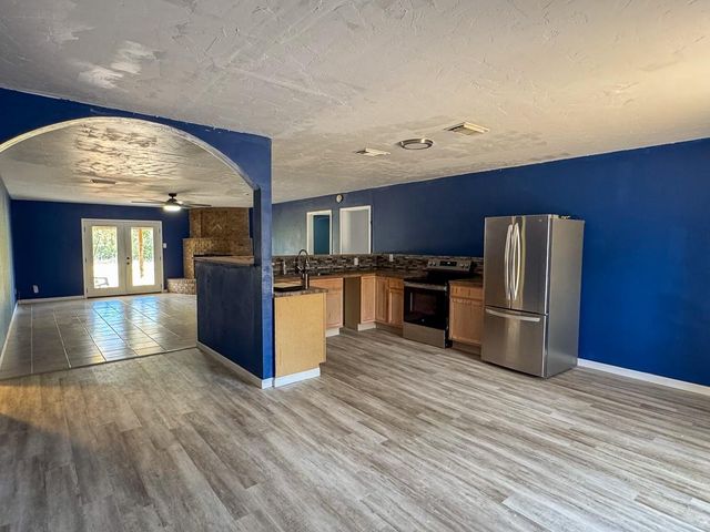 18 Sutterfield Lane, Huntsville, TX 77320