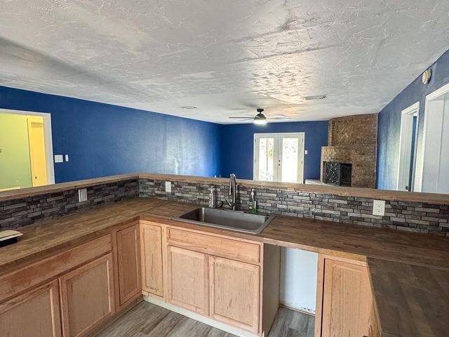 18 Sutterfield Lane, Huntsville, TX 77320