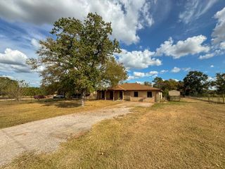 18 Sutterfield Lane, Huntsville, TX 77320