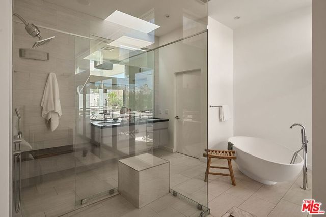 753 N Orange Drive, Los Angeles, CA 90038