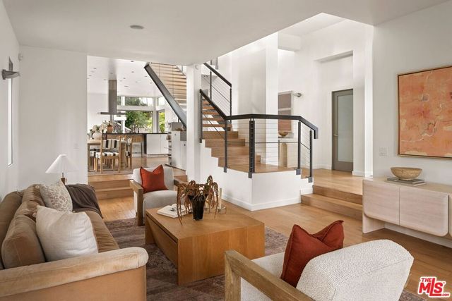 753 N Orange Drive, Los Angeles, CA 90038